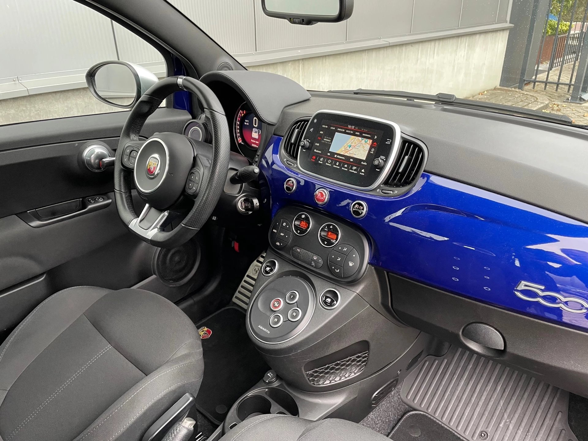 Hoofdafbeelding Fiat 500C