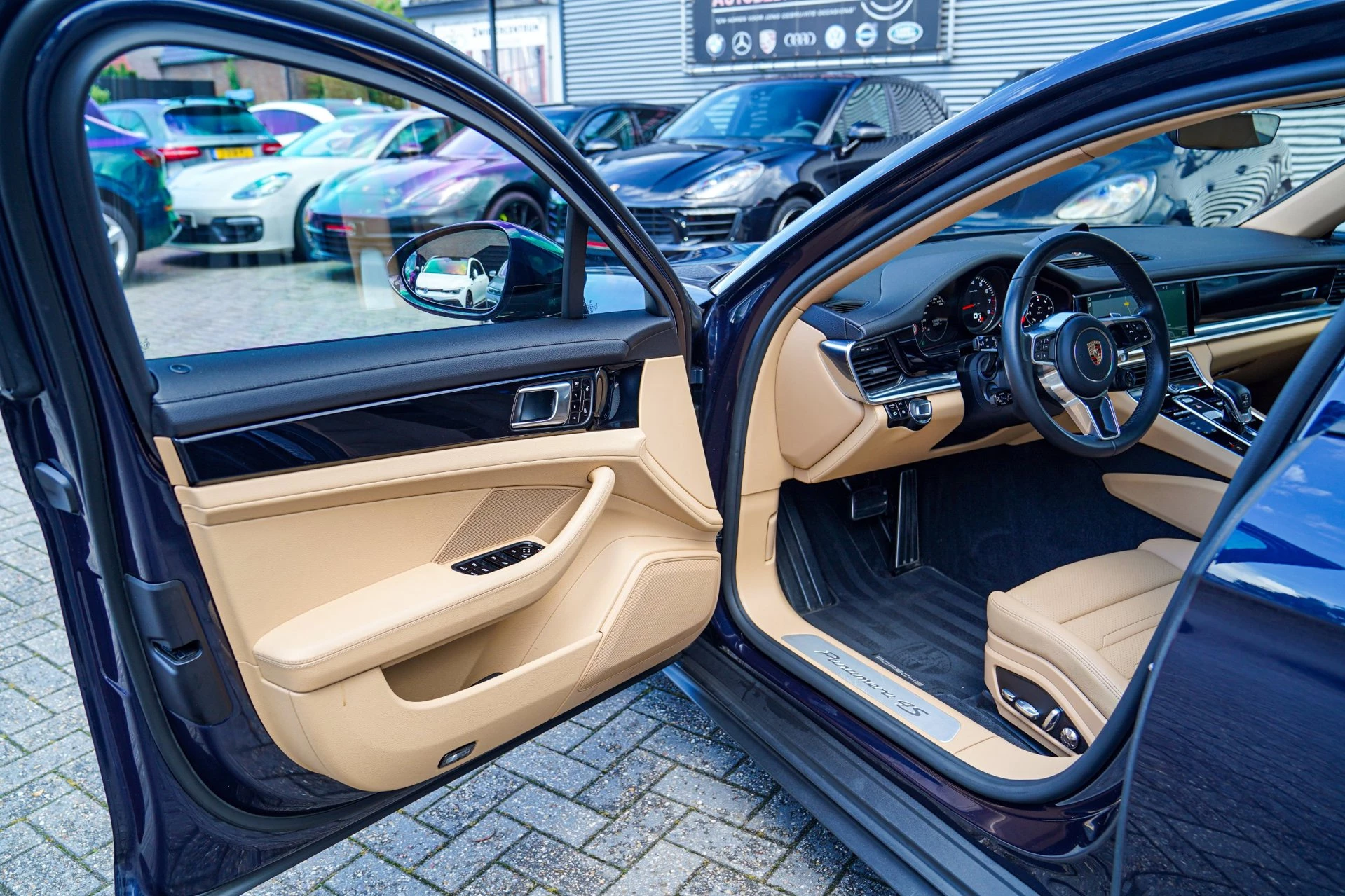 Hoofdafbeelding Porsche Panamera