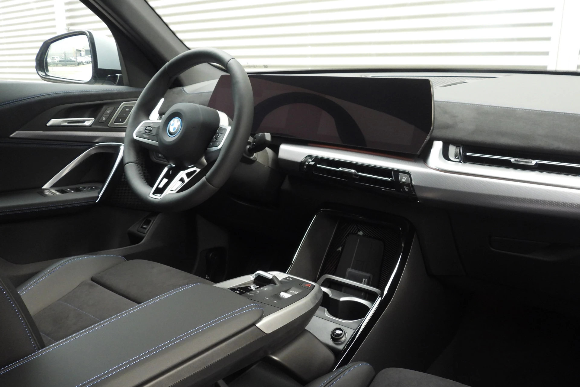 Hoofdafbeelding BMW iX2