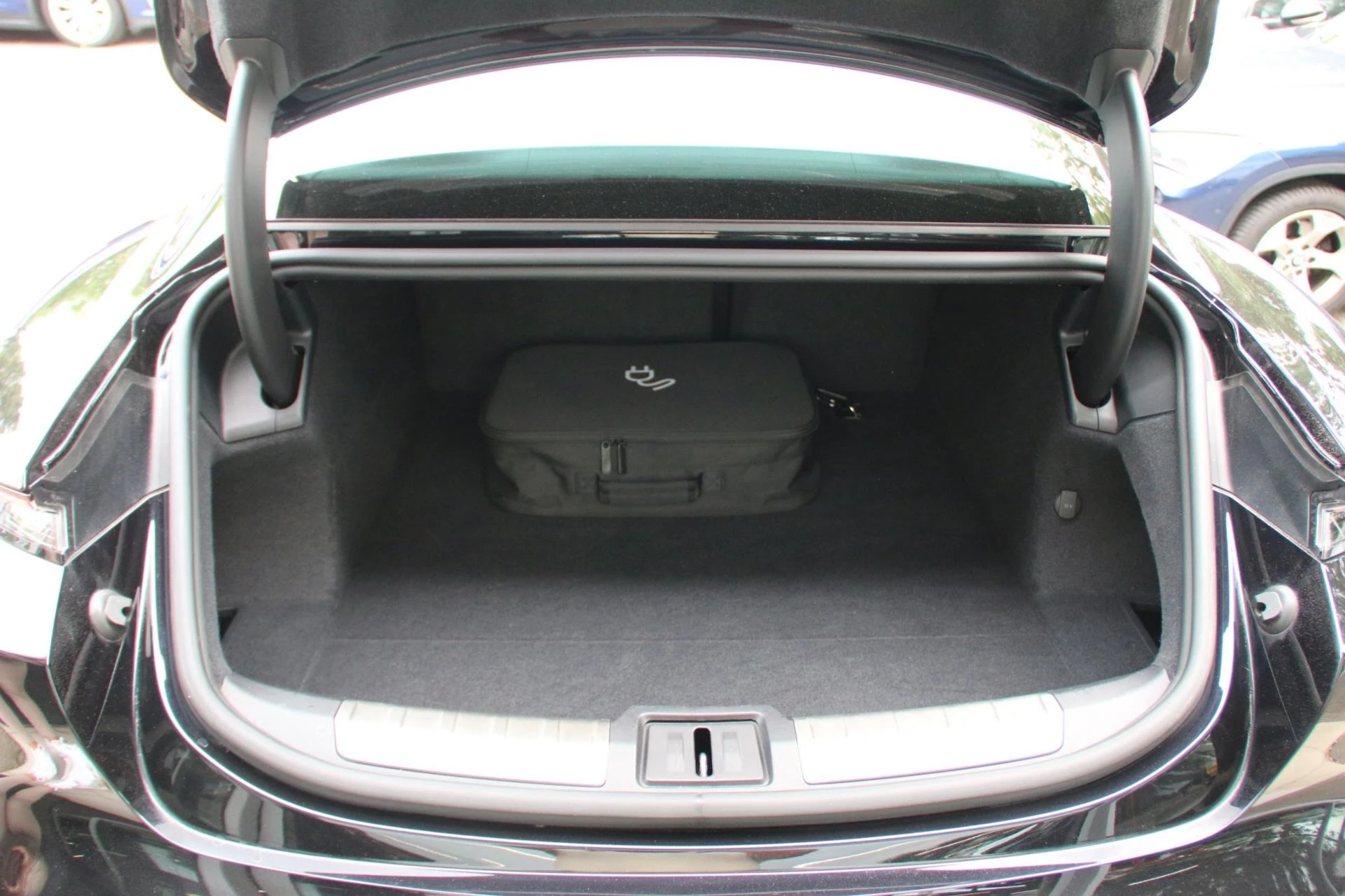 Hoofdafbeelding Porsche Taycan