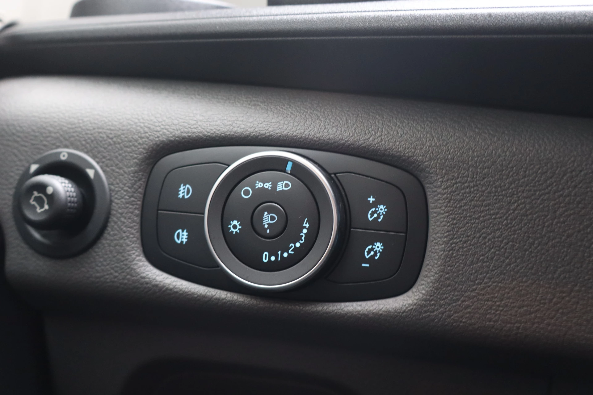 Hoofdafbeelding Weinsberg R46