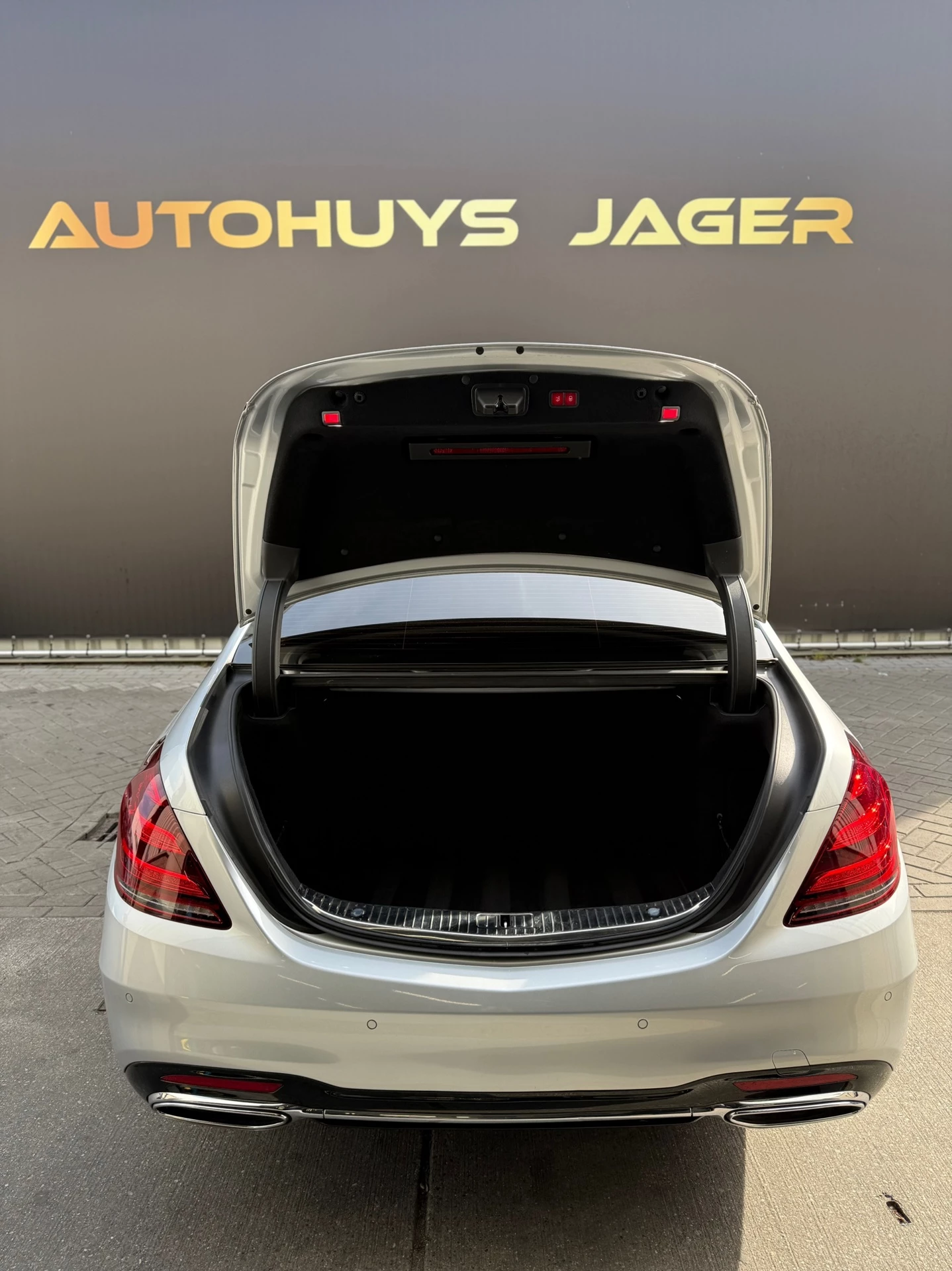Hoofdafbeelding Mercedes-Benz S-Klasse