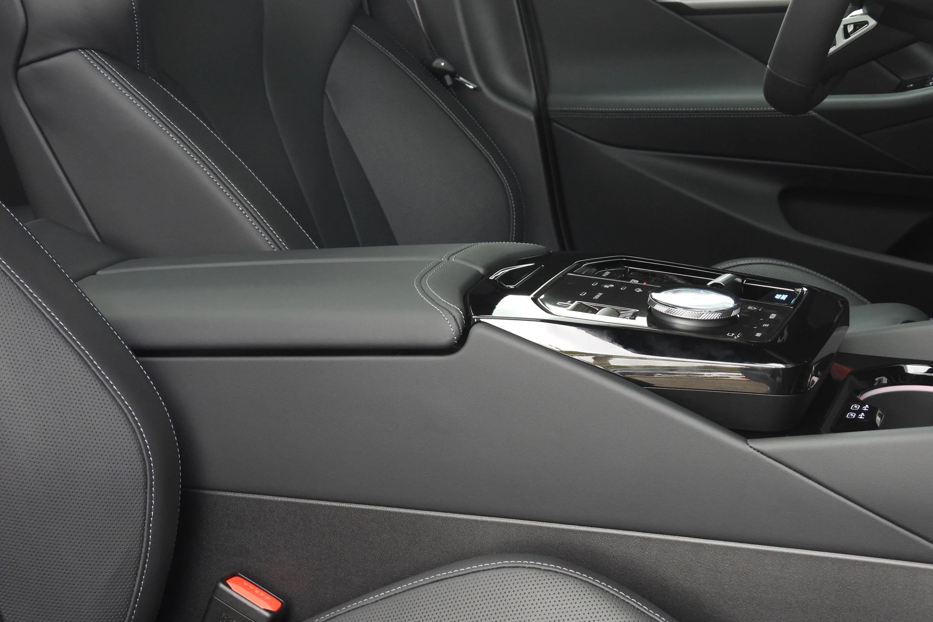 Hoofdafbeelding BMW i5