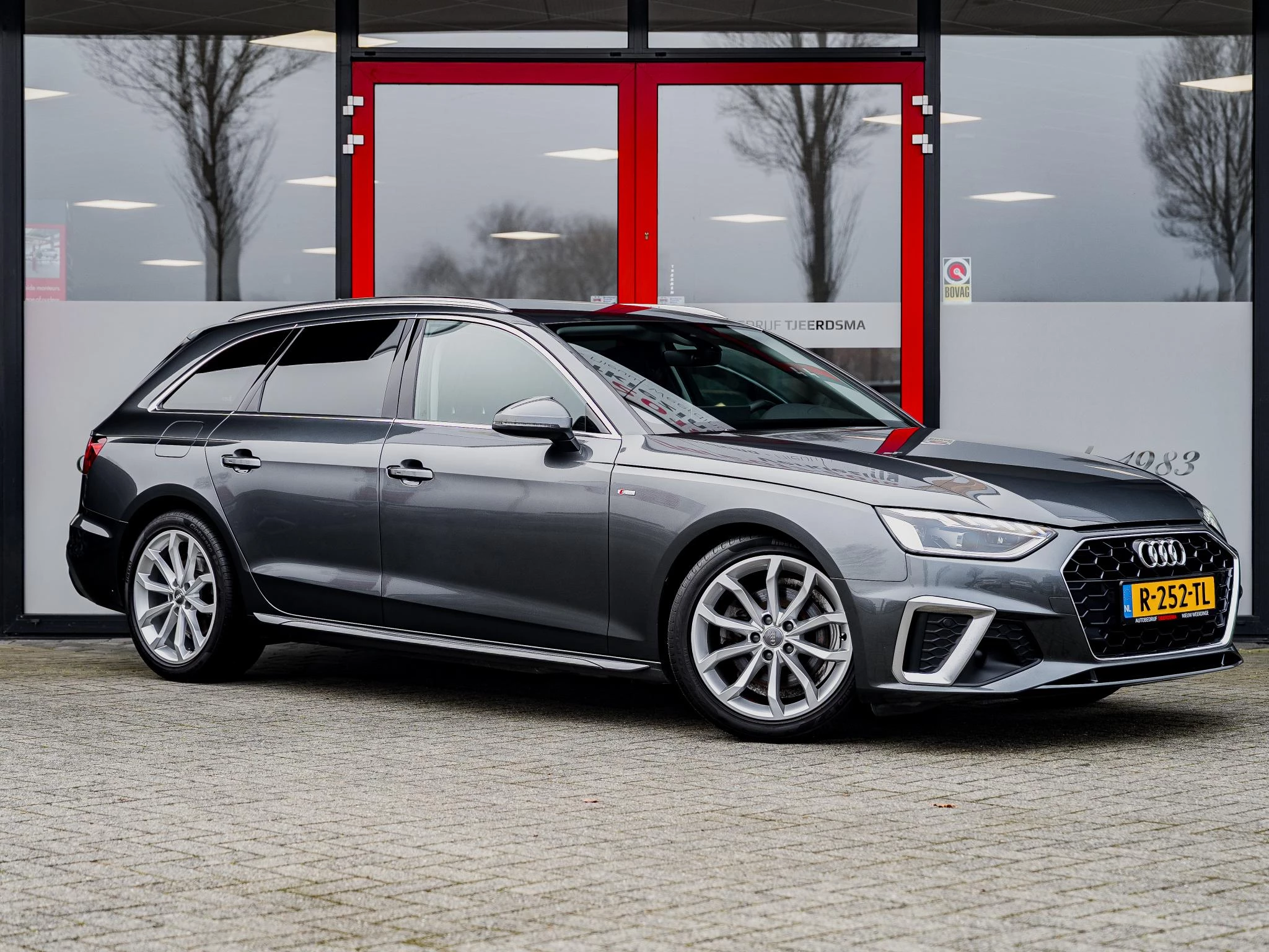 Hoofdafbeelding Audi A4