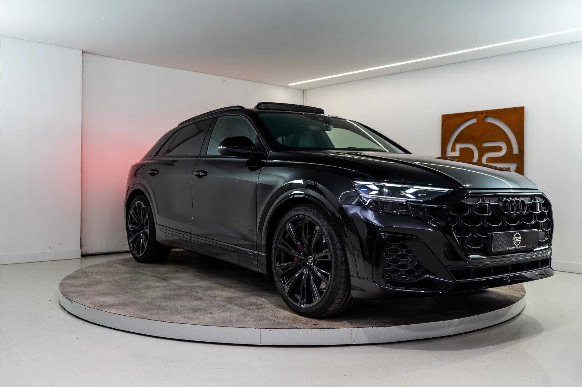 Hoofdafbeelding Audi Q8