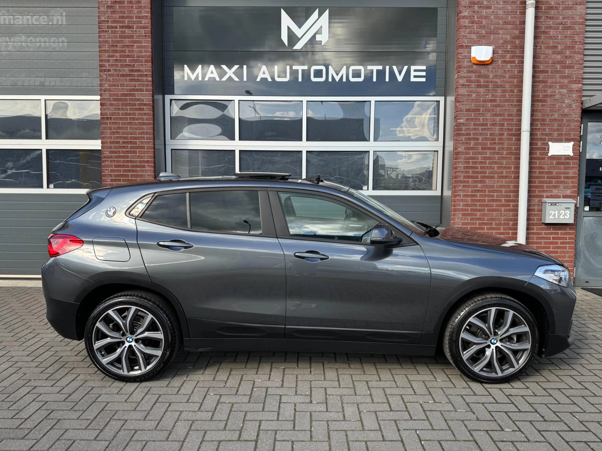 Hoofdafbeelding BMW X2