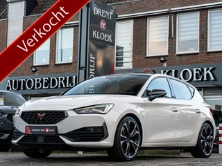 CUPRA Leon 1.4 e-Hybrid VZ PANO 19 INCH BLACK OPTIC STUURWIELVERW 