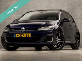 Volkswagen Golf 1.4 TSI PHEV GTE 204Pk Automaat (SCHUIFDAK, VIRTUAL COCKPIT, LEDER/ALCANTARA, APPLE CARPLAY, CAMERA, STOELVERWARMING, GETINT GLAS, LED KOPLAMPEN, KEYLESS, NIEUWSTAAT)