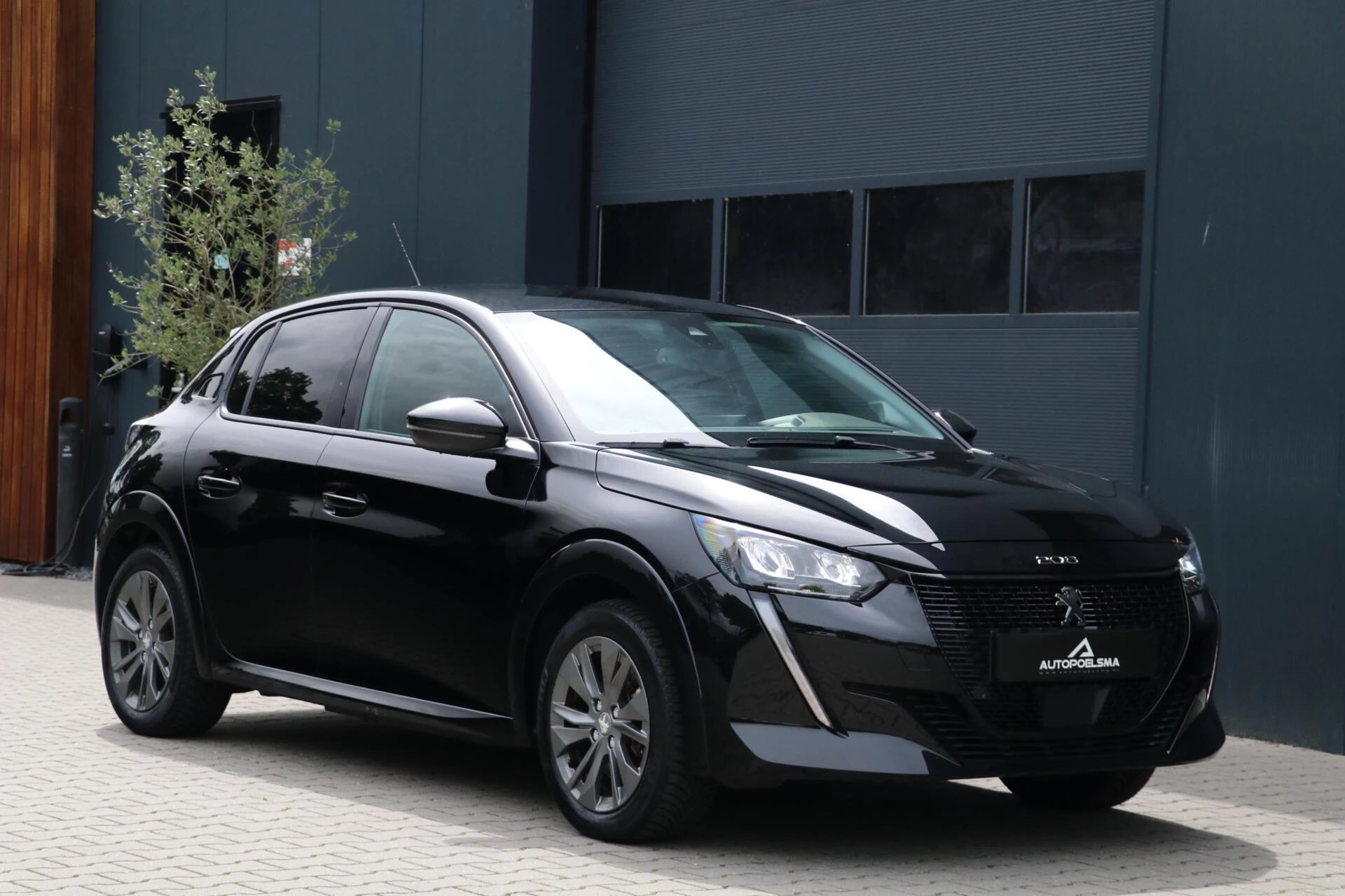Hoofdafbeelding Peugeot e-208