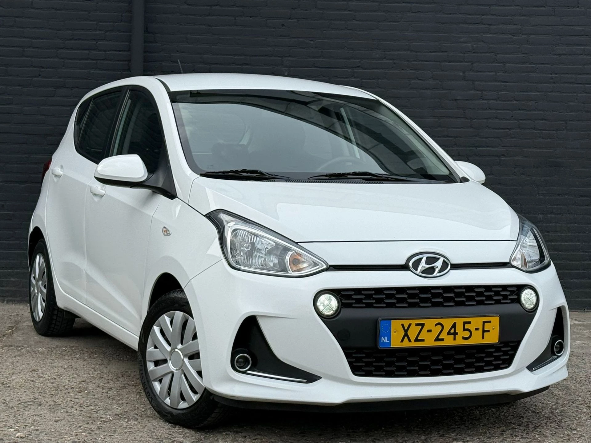 Hoofdafbeelding Hyundai i10