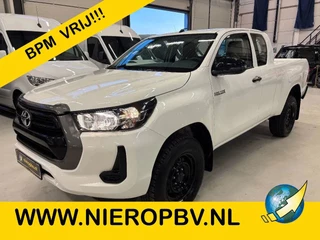 Hoofdafbeelding Toyota Hilux Toyota Hilux 2.4 D-4D Comfort 4x4 1.5Cab NIEUW 3500KG Trekgewicht BPM VRIJ 10 x op voorraad €38.500 ex