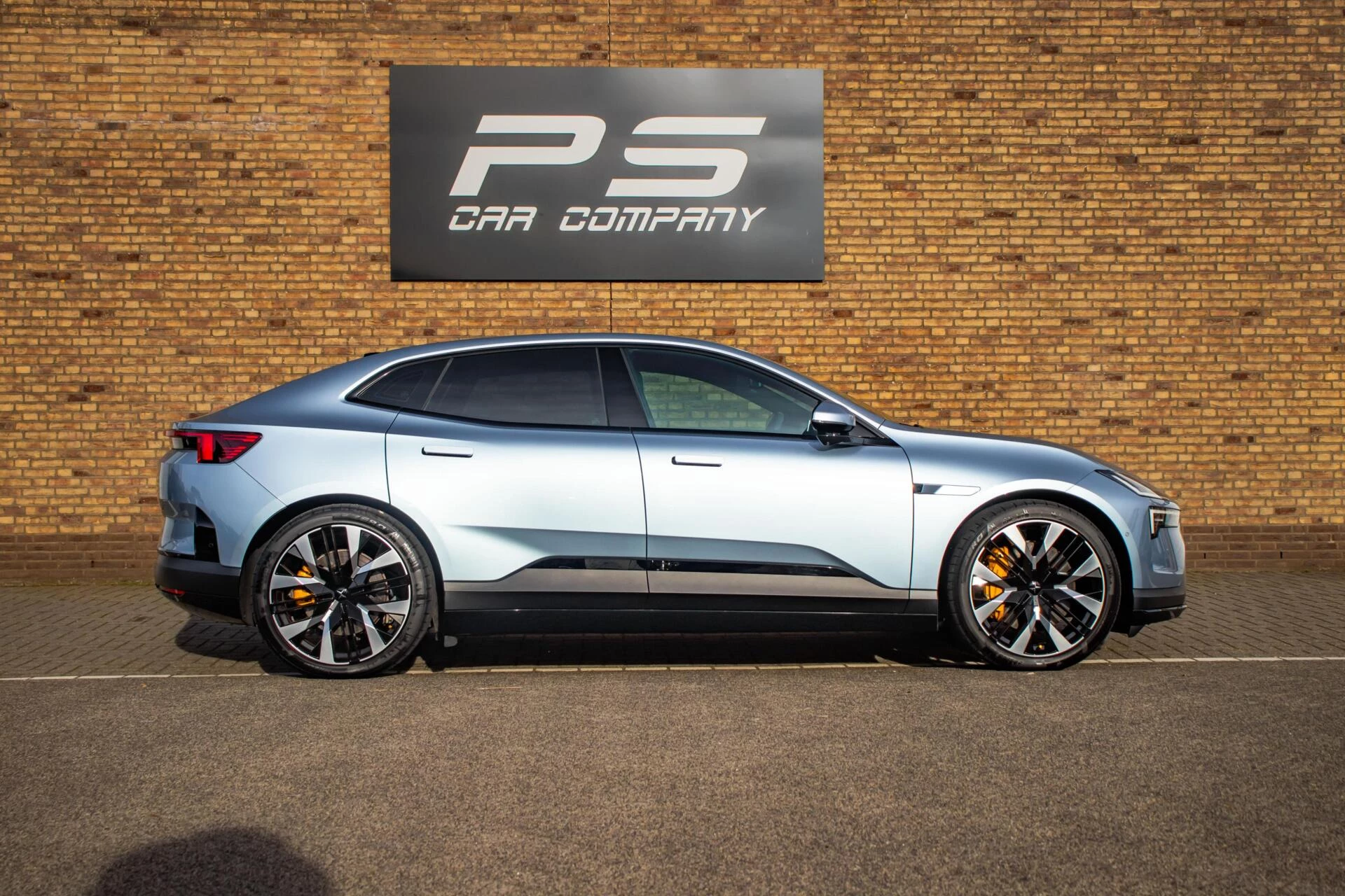 Hoofdafbeelding Polestar 4