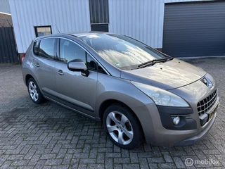Peugeot 3008 1.6 THP Première(lees advertentie)