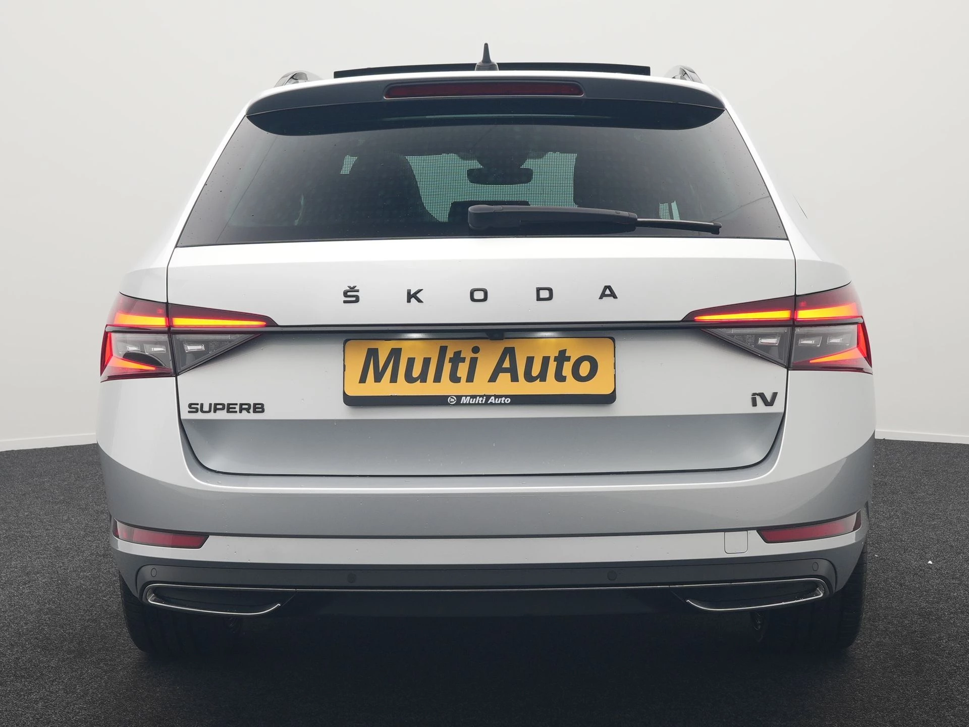 Hoofdafbeelding Škoda Superb