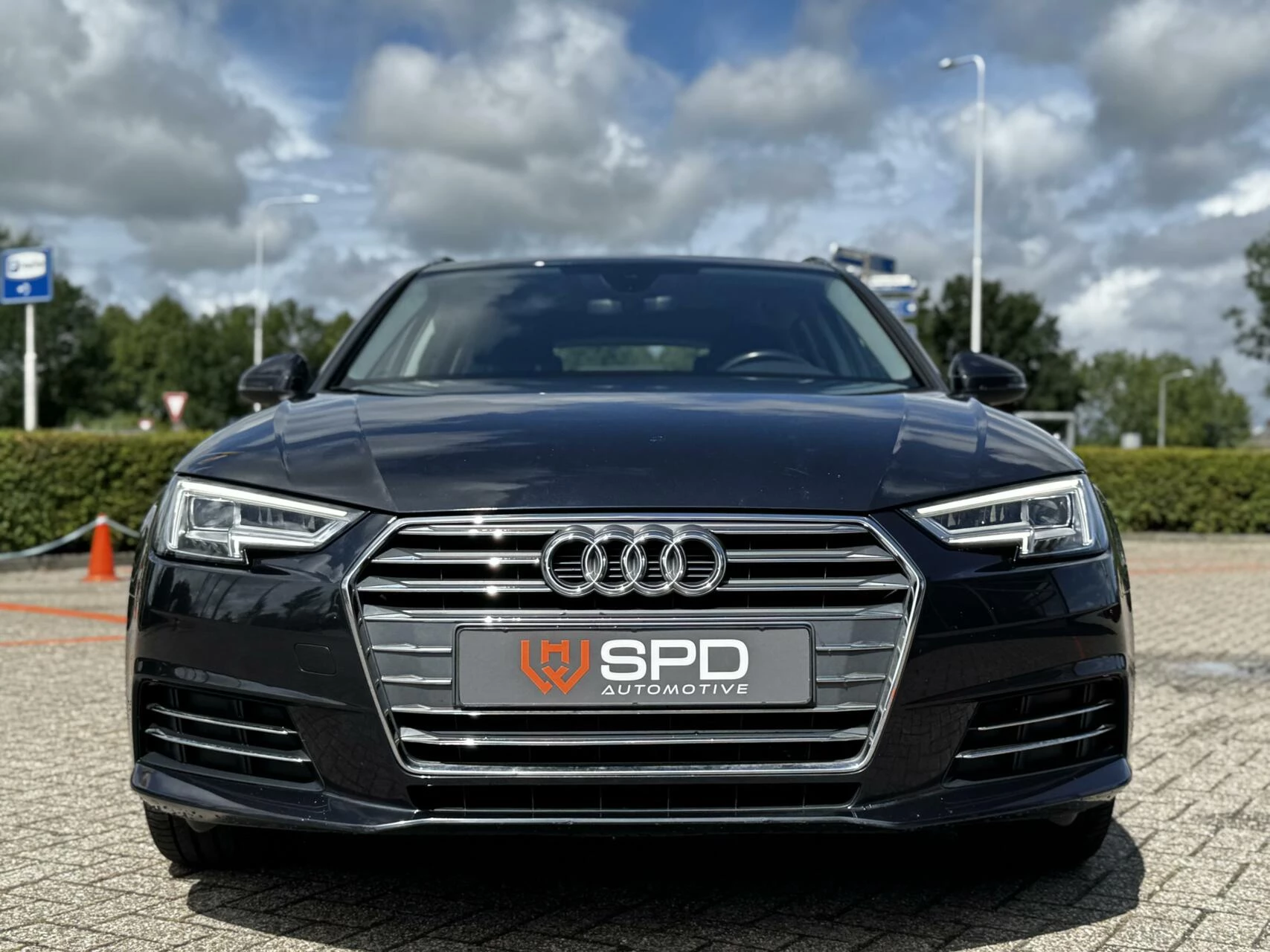 Hoofdafbeelding Audi A4