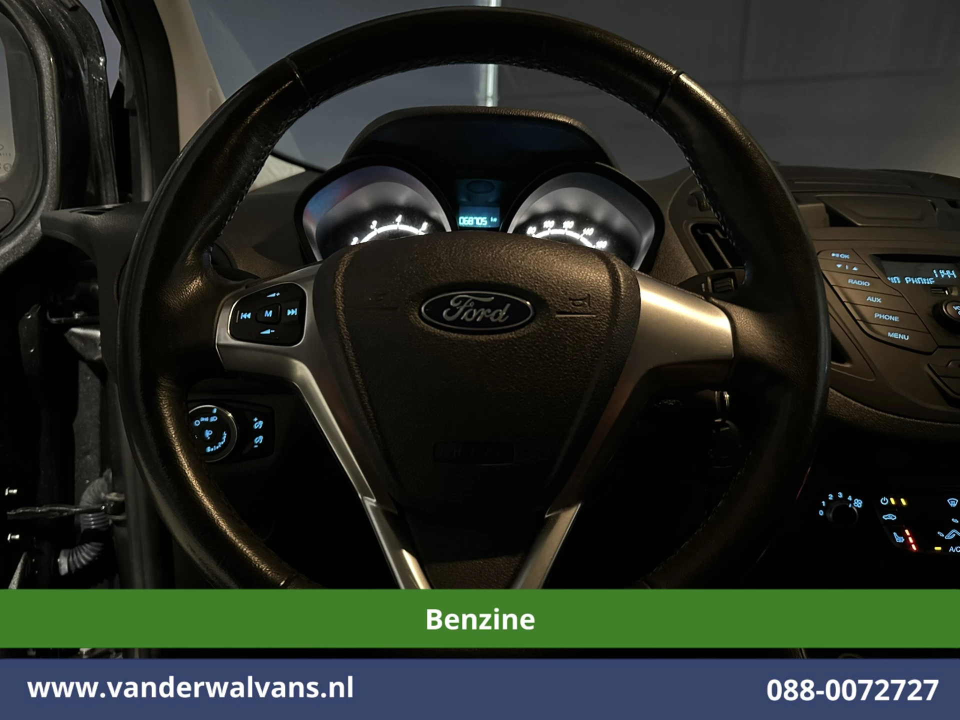Hoofdafbeelding Ford Transit Courier