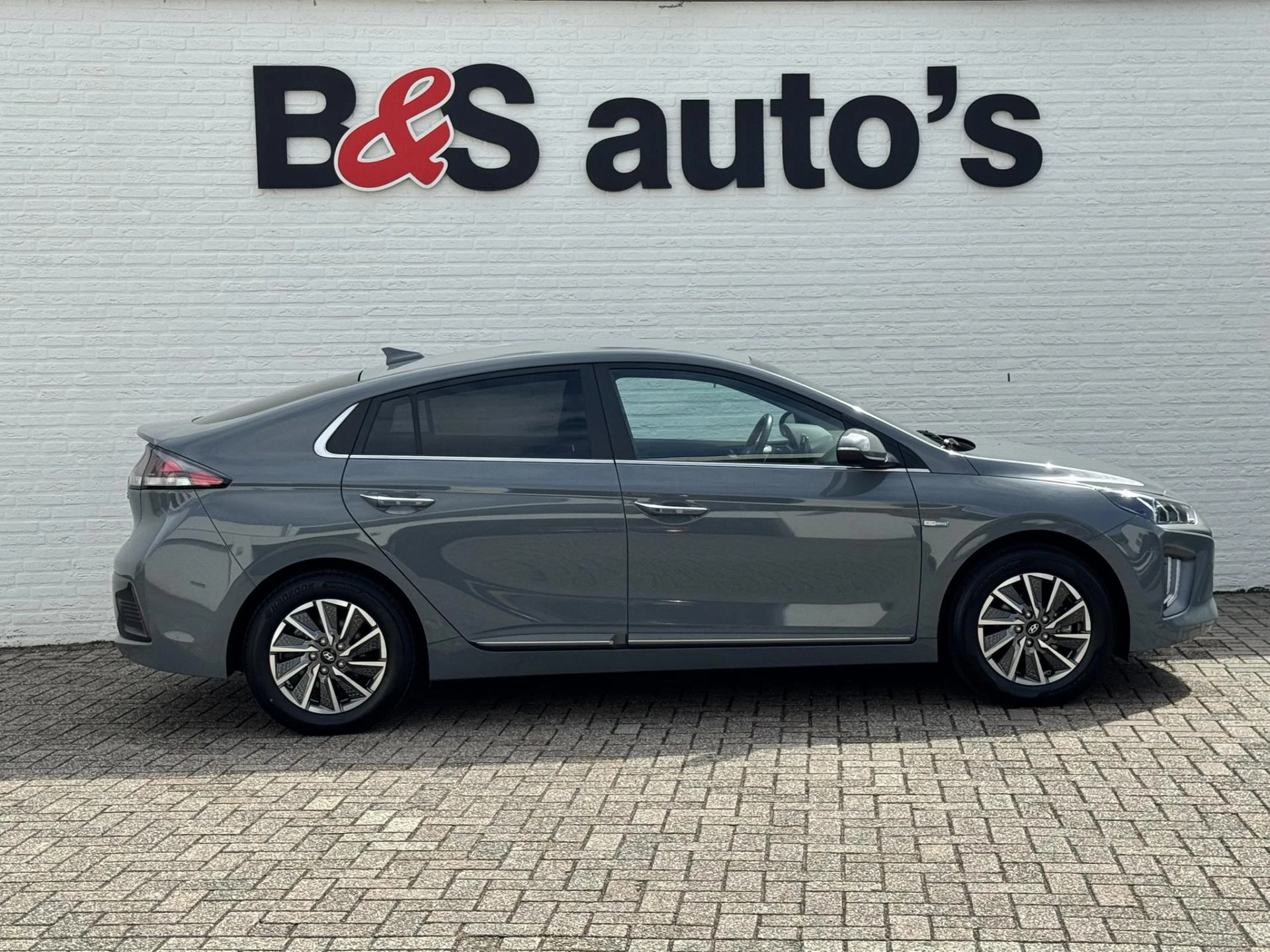 Hoofdafbeelding Hyundai IONIQ