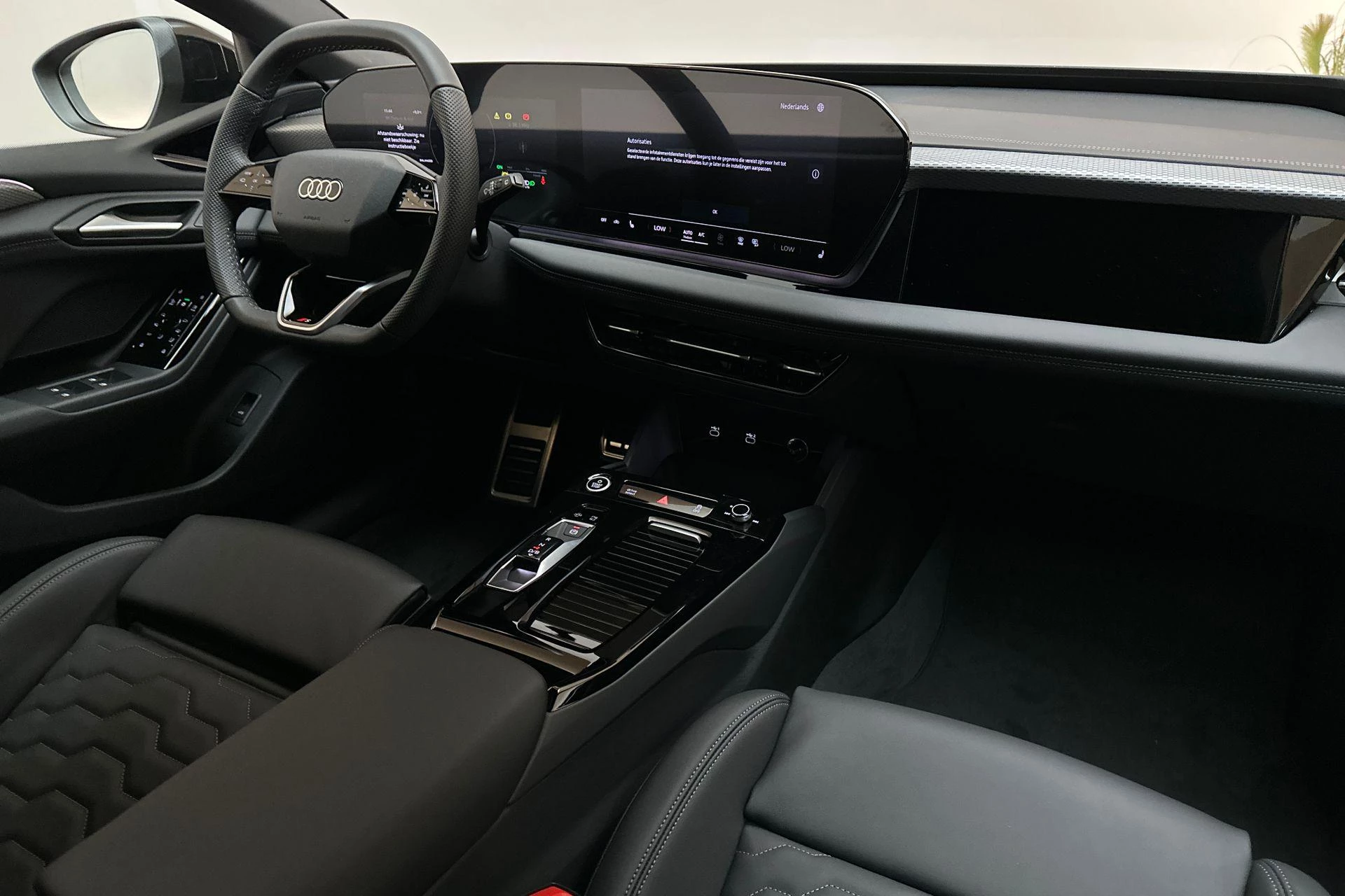 Hoofdafbeelding Audi A6 Avant e-tron