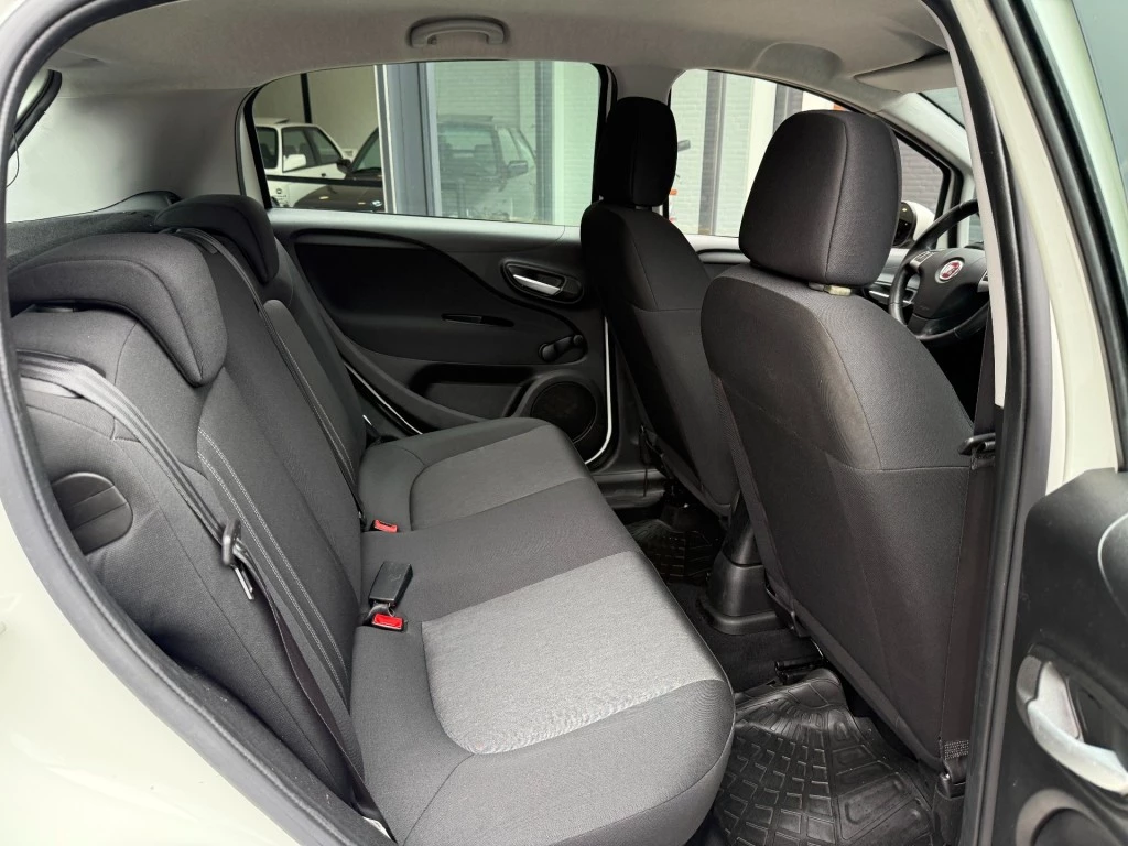 Hoofdafbeelding Fiat Punto
