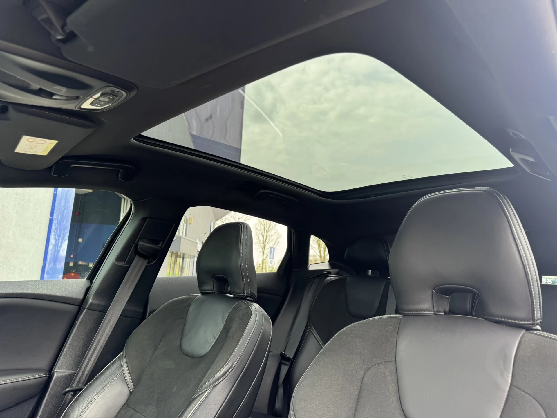 Hoofdafbeelding Volvo V40