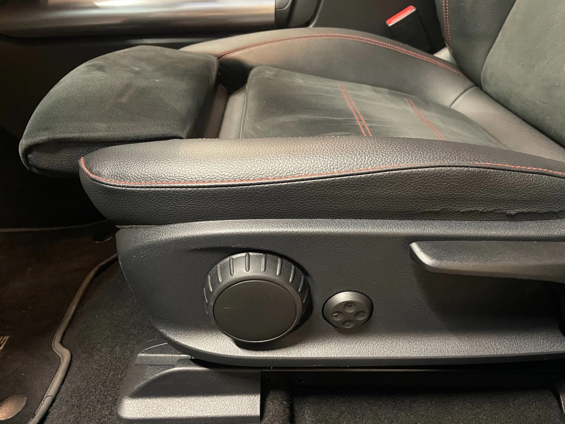 Hoofdafbeelding Mercedes-Benz EQA