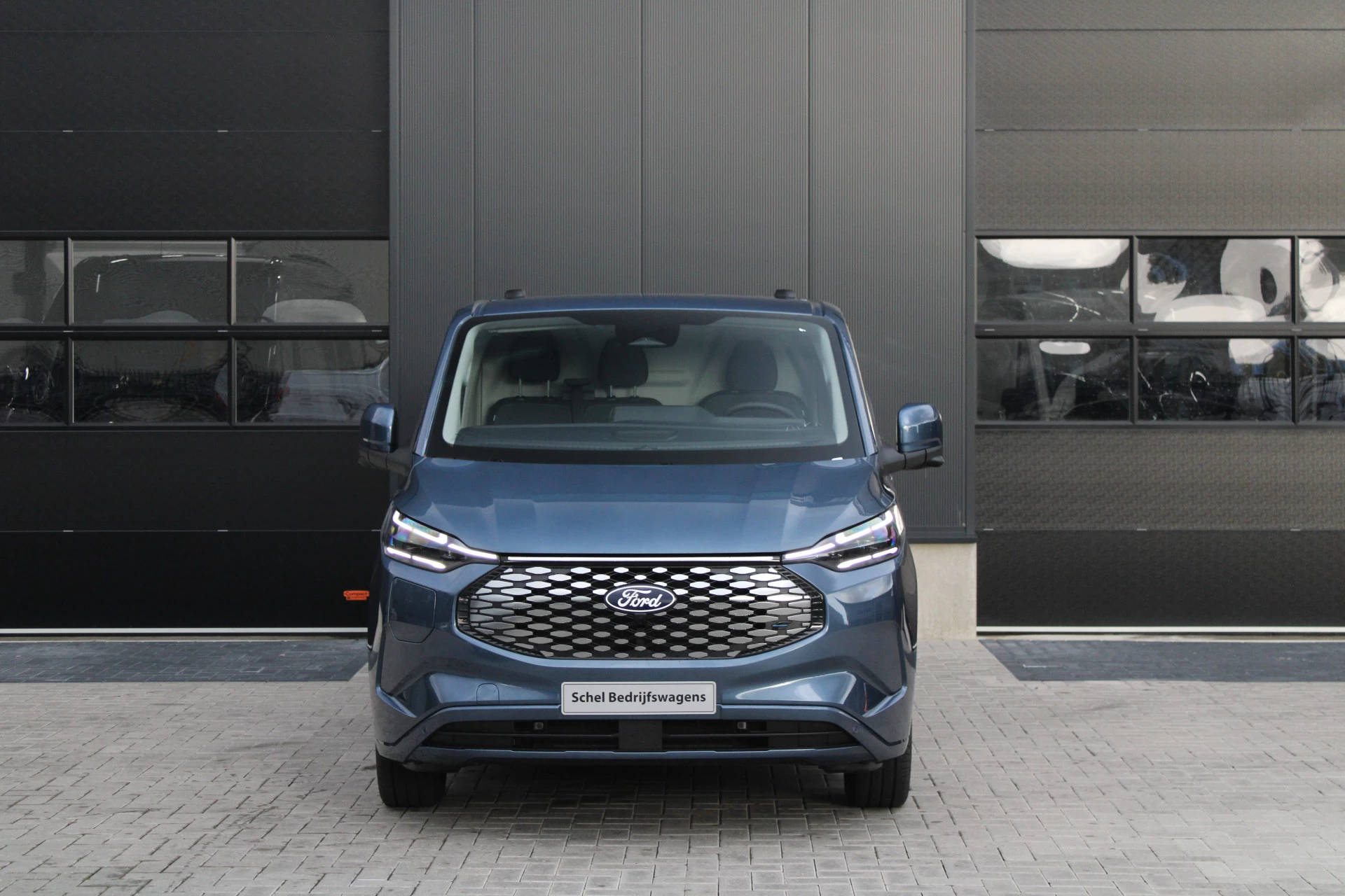 Hoofdafbeelding Ford E-Transit Custom