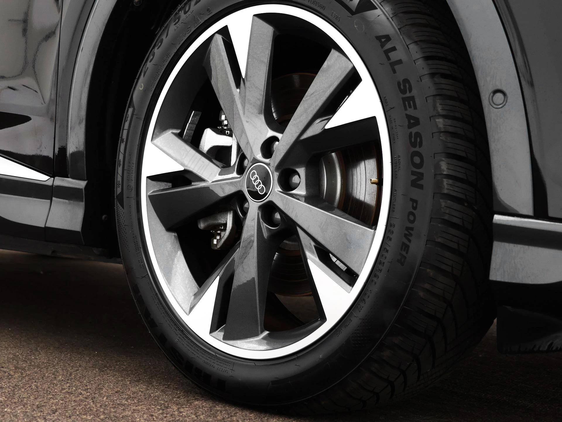 Hoofdafbeelding Audi Q4 e-tron