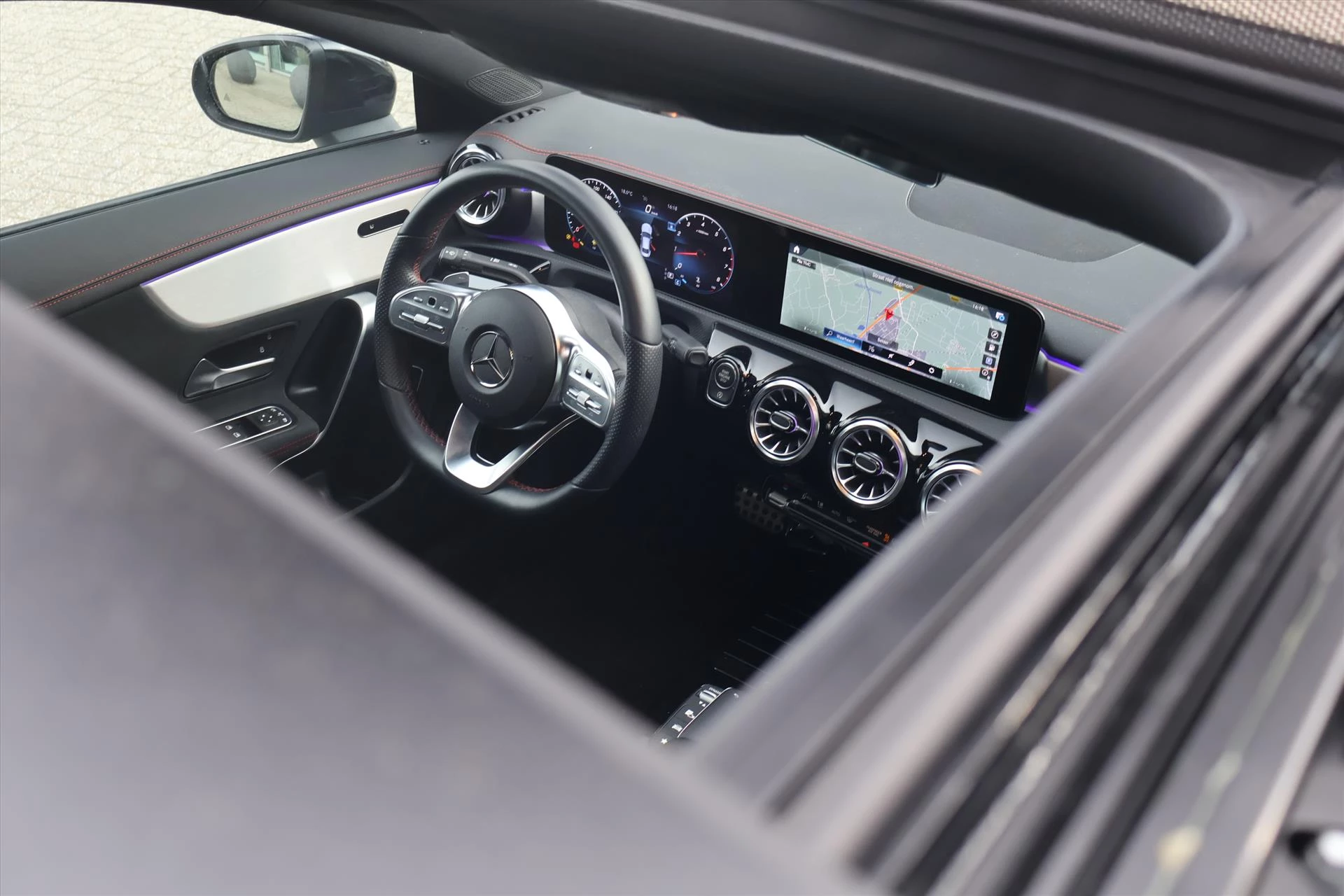 Hoofdafbeelding Mercedes-Benz CLA