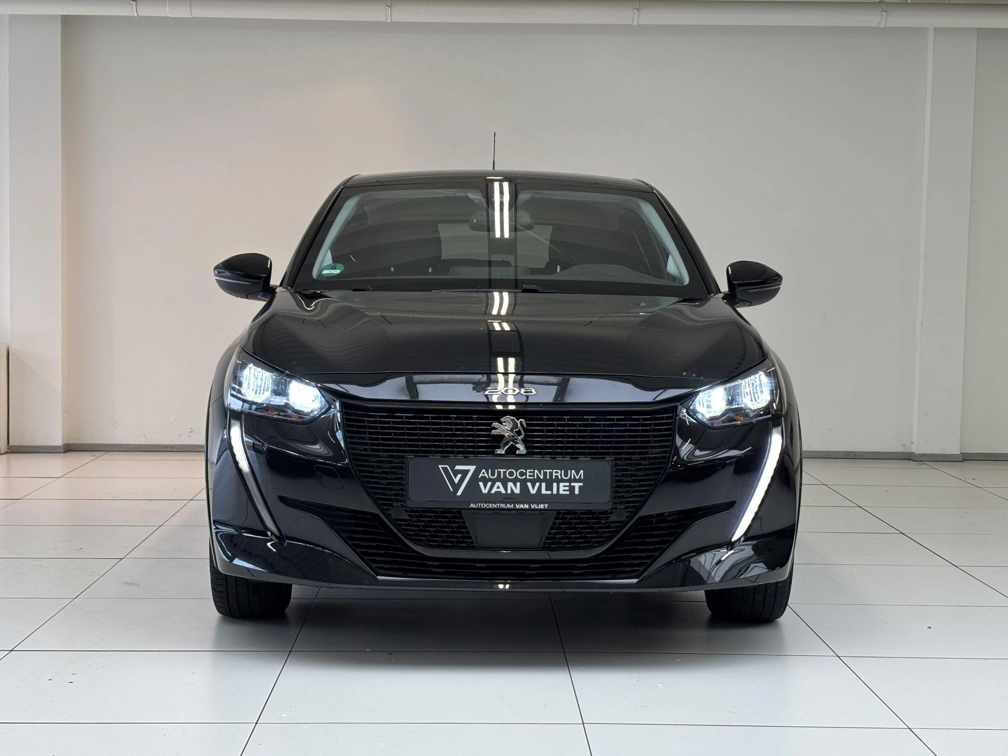 Hoofdafbeelding Peugeot e-208