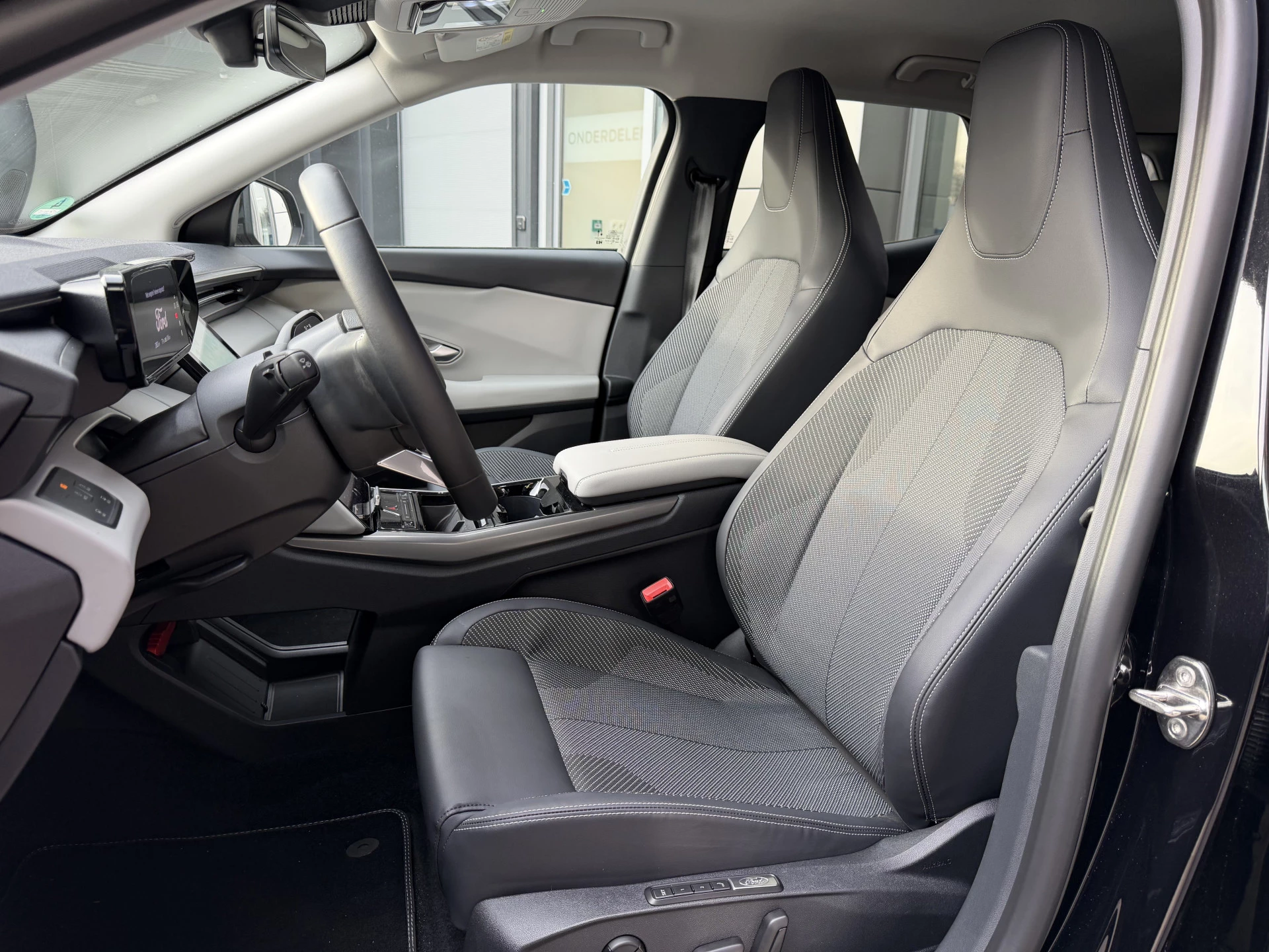 Hoofdafbeelding Ford Explorer