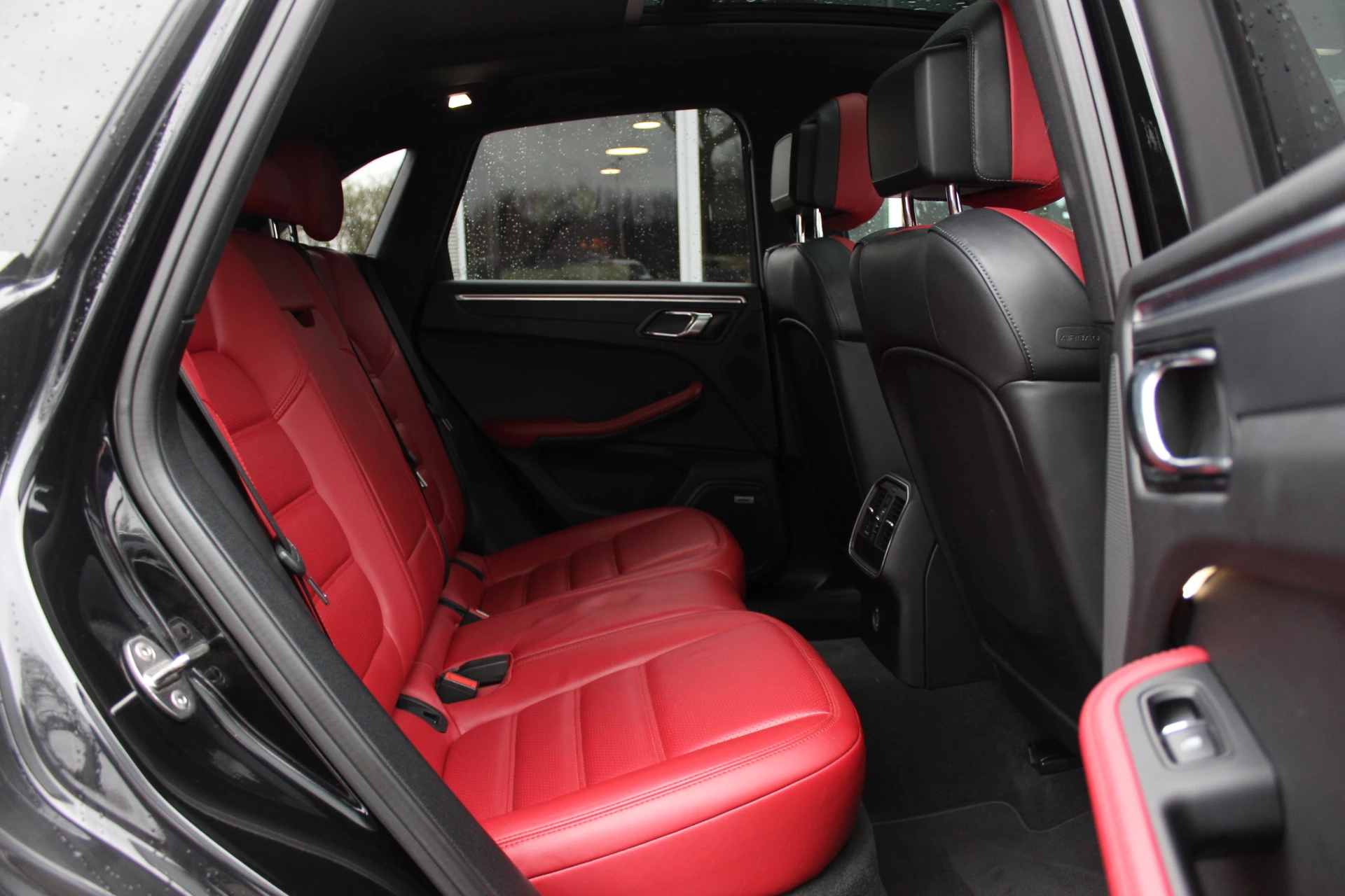 Hoofdafbeelding Porsche Macan