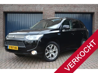 Mitsubishi Outlander 2.0 PHEV Instyle | Keyless | Camera | Dealer onderhouden | Trekhaak | Schuifdak