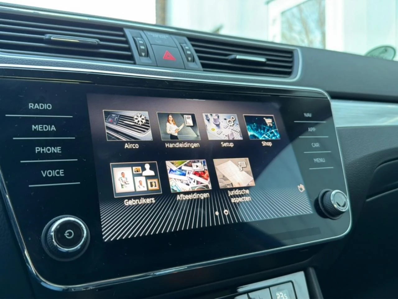 Hoofdafbeelding Škoda Superb