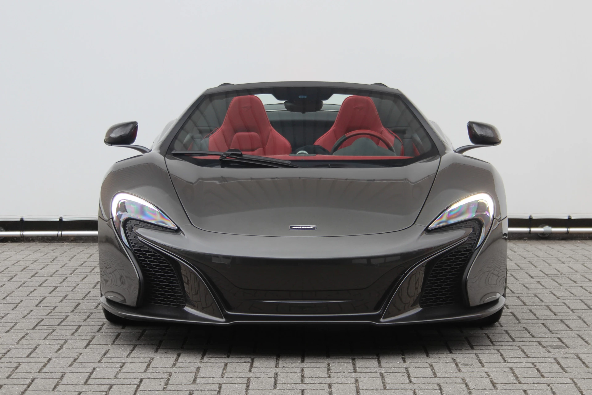 Hoofdafbeelding McLaren 650S