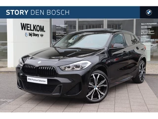 BMW X2 sDrive20i High Executive M Sport Automaat / Panoramadak / Sportstoelen / Achteruitrijcamera / Comfort Access / Head-Up / Stoelverwarming