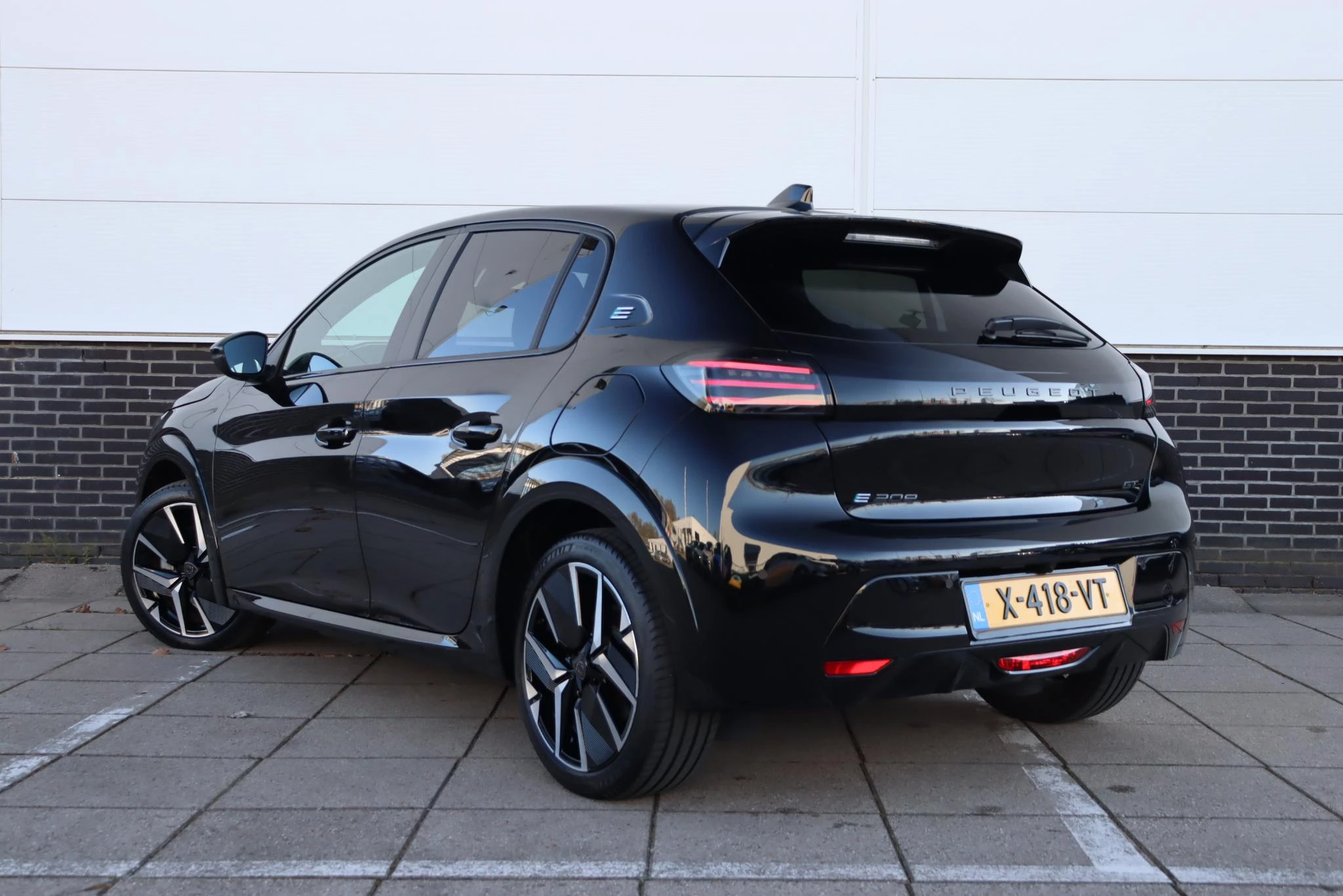 Hoofdafbeelding Peugeot e-208