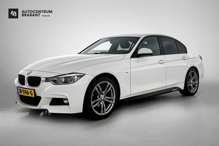 Hoofdafbeelding BMW 3 Serie BMW 3-serie 318i M Sport Corporate Lease(NL-auto, Dealer onderH, Navi Pro, Parkeersensoren, Climate Con, Etc)
