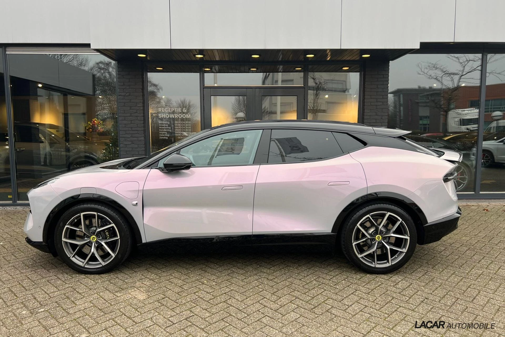 Hoofdafbeelding Lotus Eletre