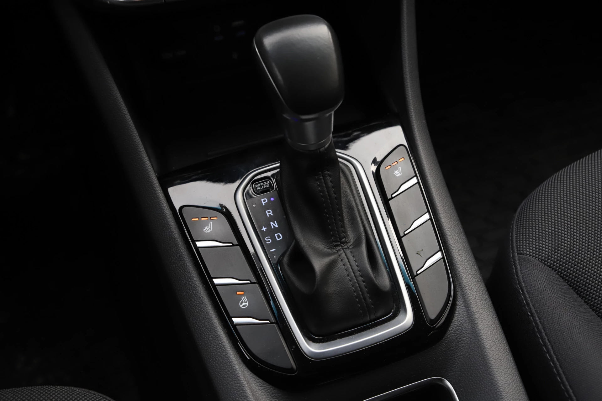 Hoofdafbeelding Hyundai IONIQ