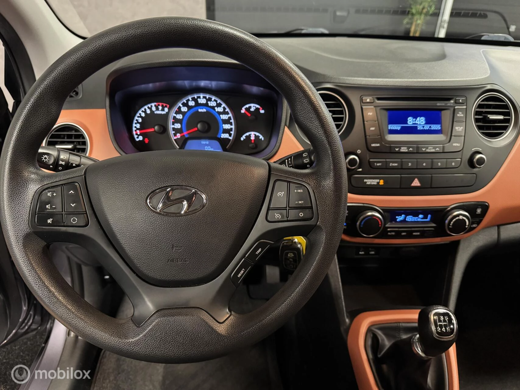 Hoofdafbeelding Hyundai i10