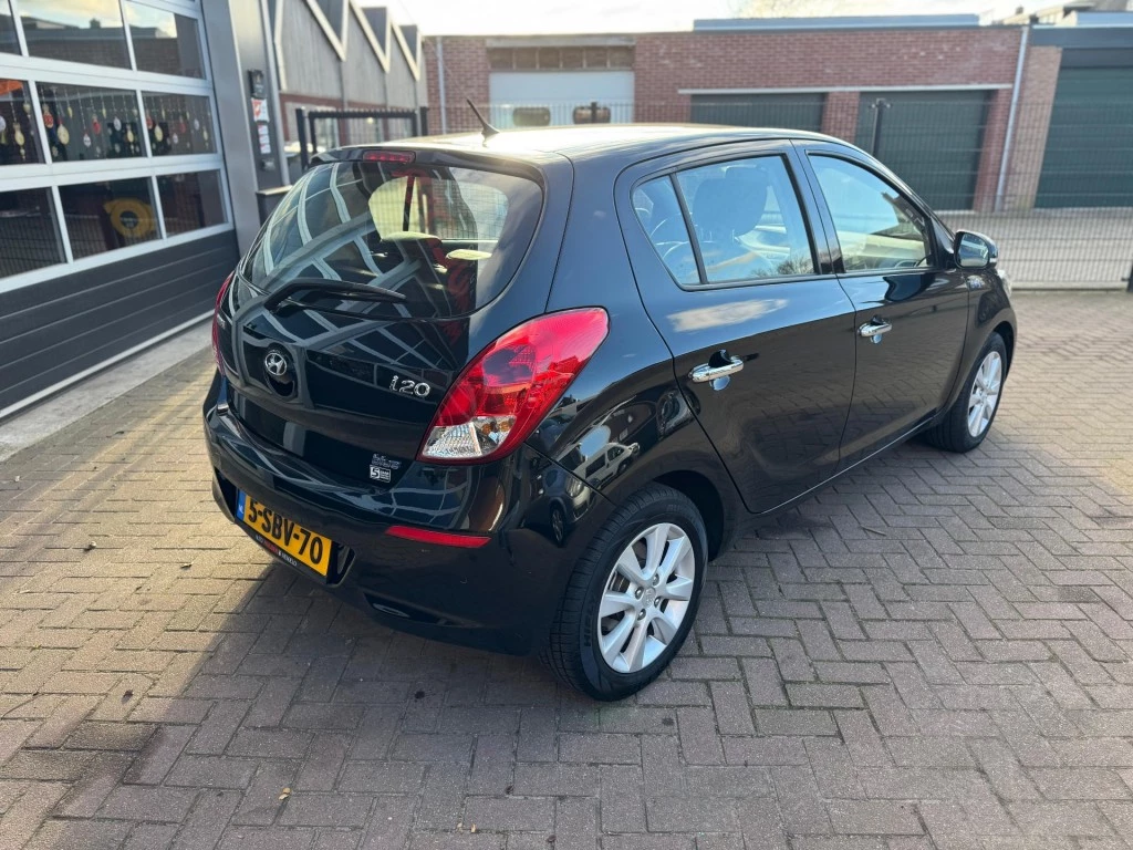 Hoofdafbeelding Hyundai i20