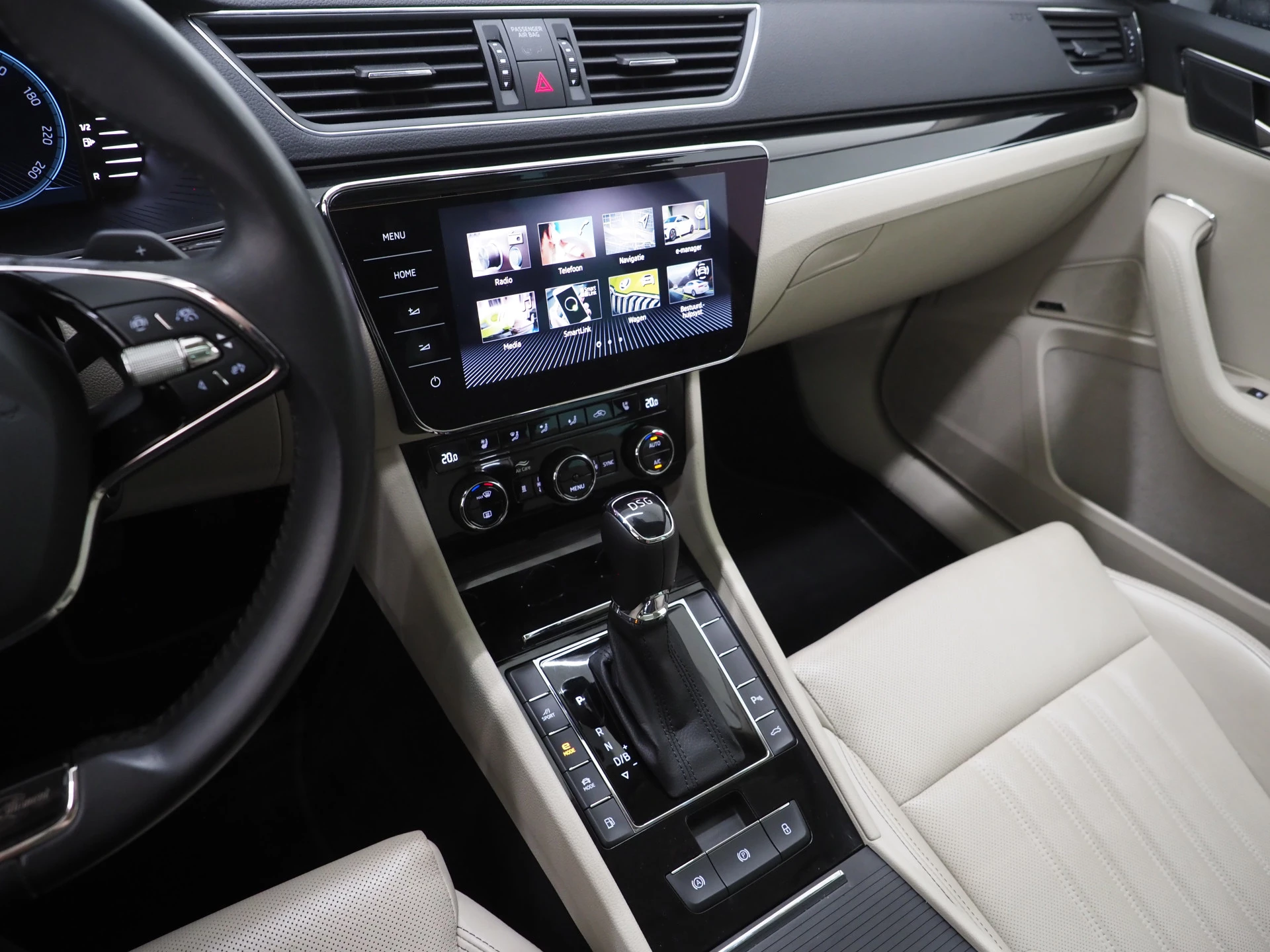 Hoofdafbeelding Škoda Superb