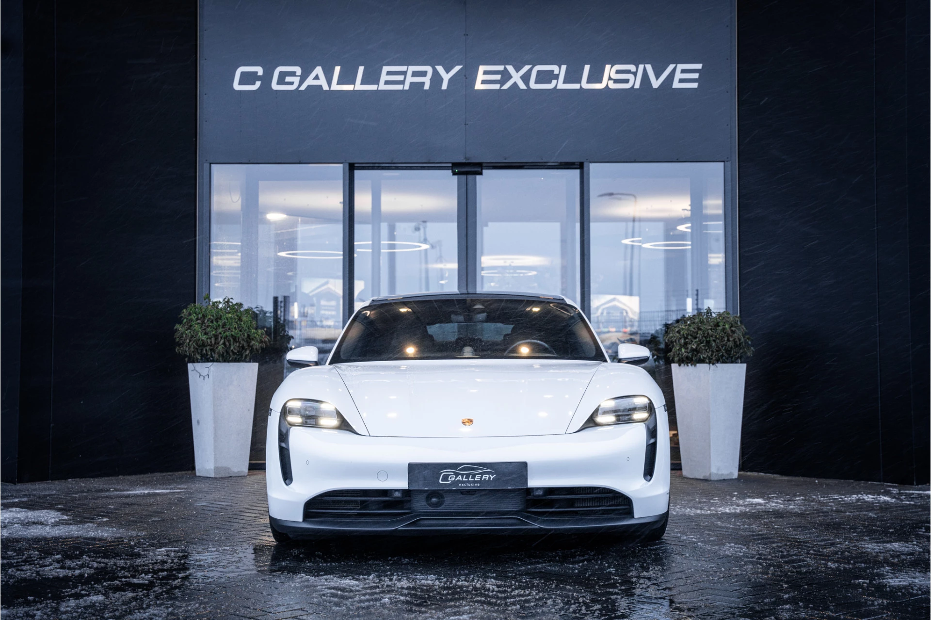 Hoofdafbeelding Porsche Taycan