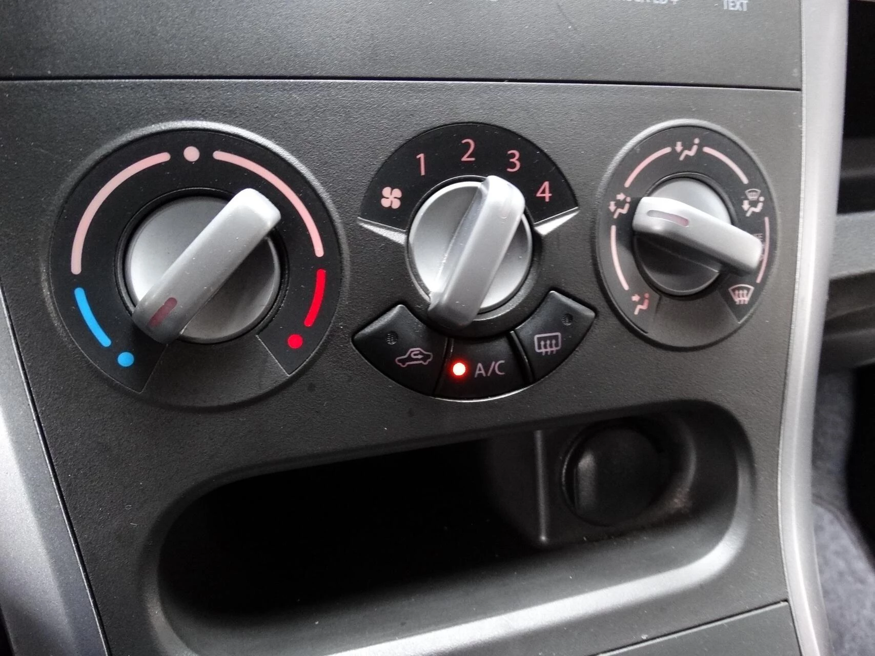 Hoofdafbeelding Opel Agila