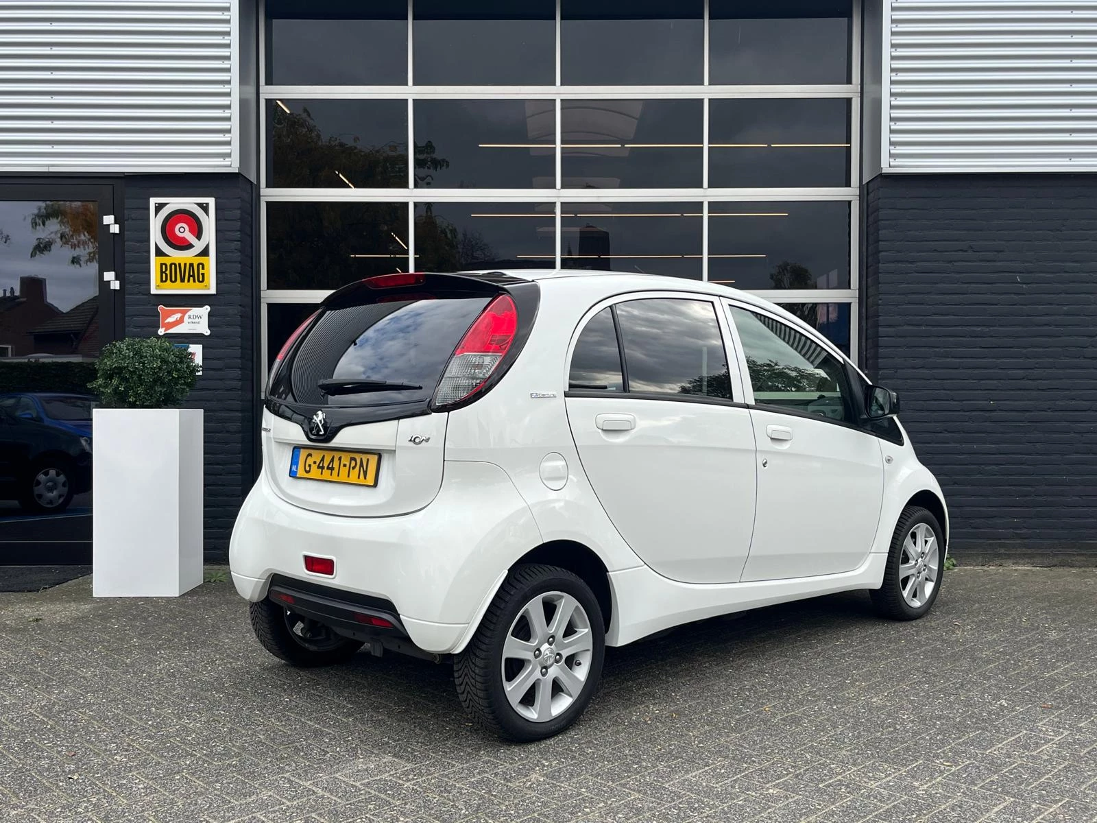 Hoofdafbeelding Peugeot iOn