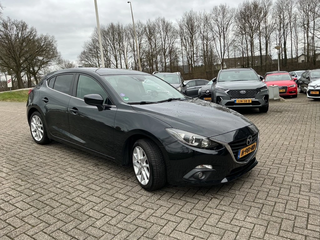 Hoofdafbeelding Mazda 3