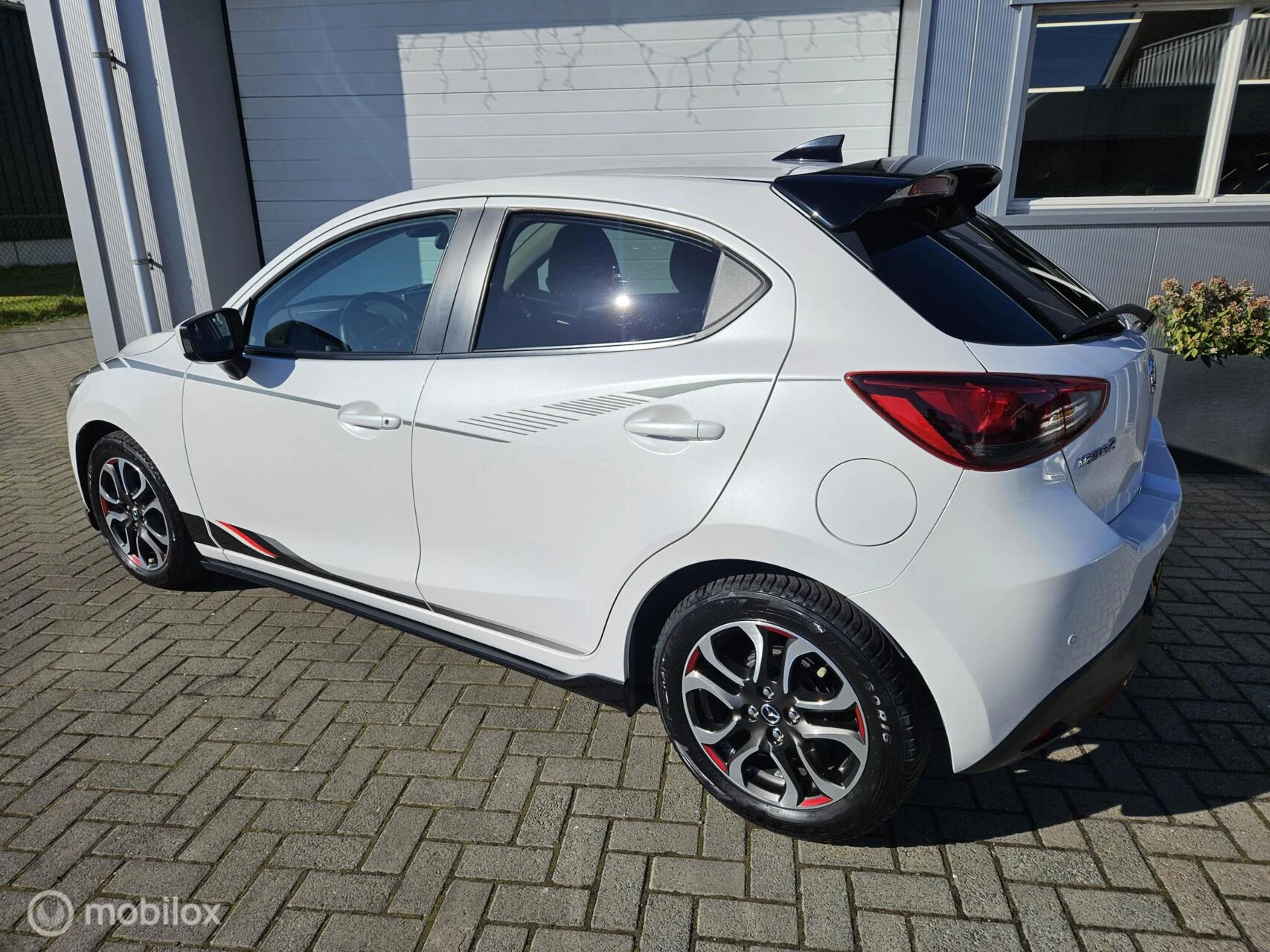 Hoofdafbeelding Mazda 2