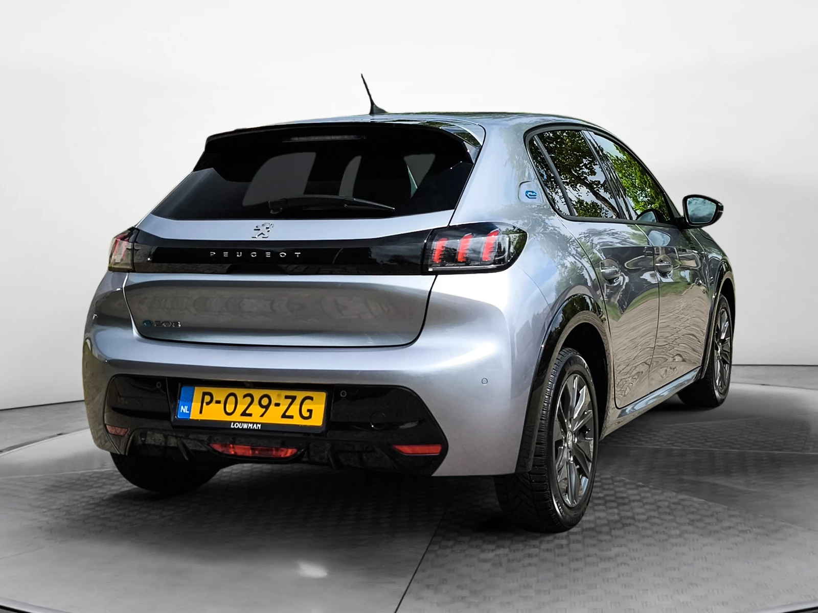 Hoofdafbeelding Peugeot e-208