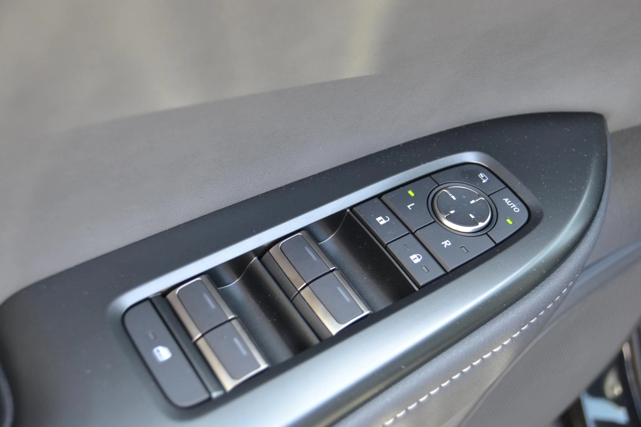 Hoofdafbeelding Lexus RZ