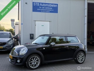 Mini Mini 1.6 Cooper Chili, Weinig kilometers
